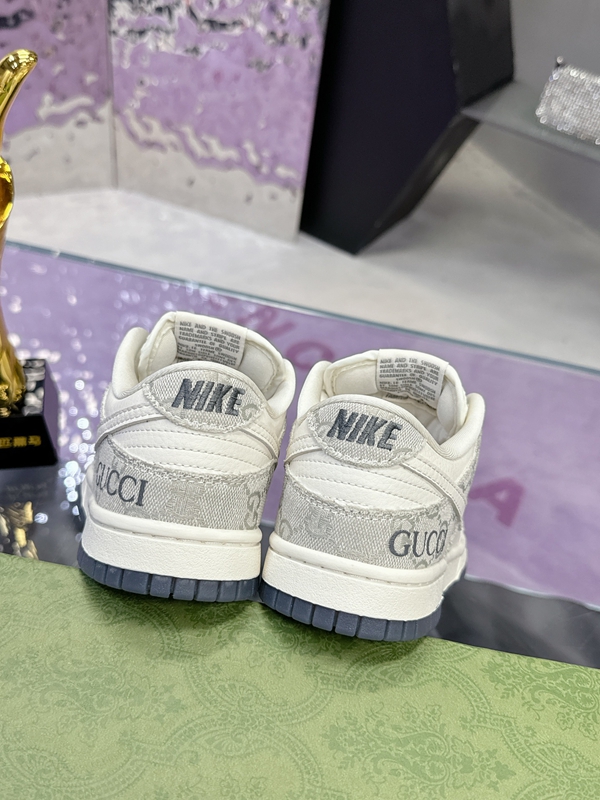 ナイキ靴角部分ディテール